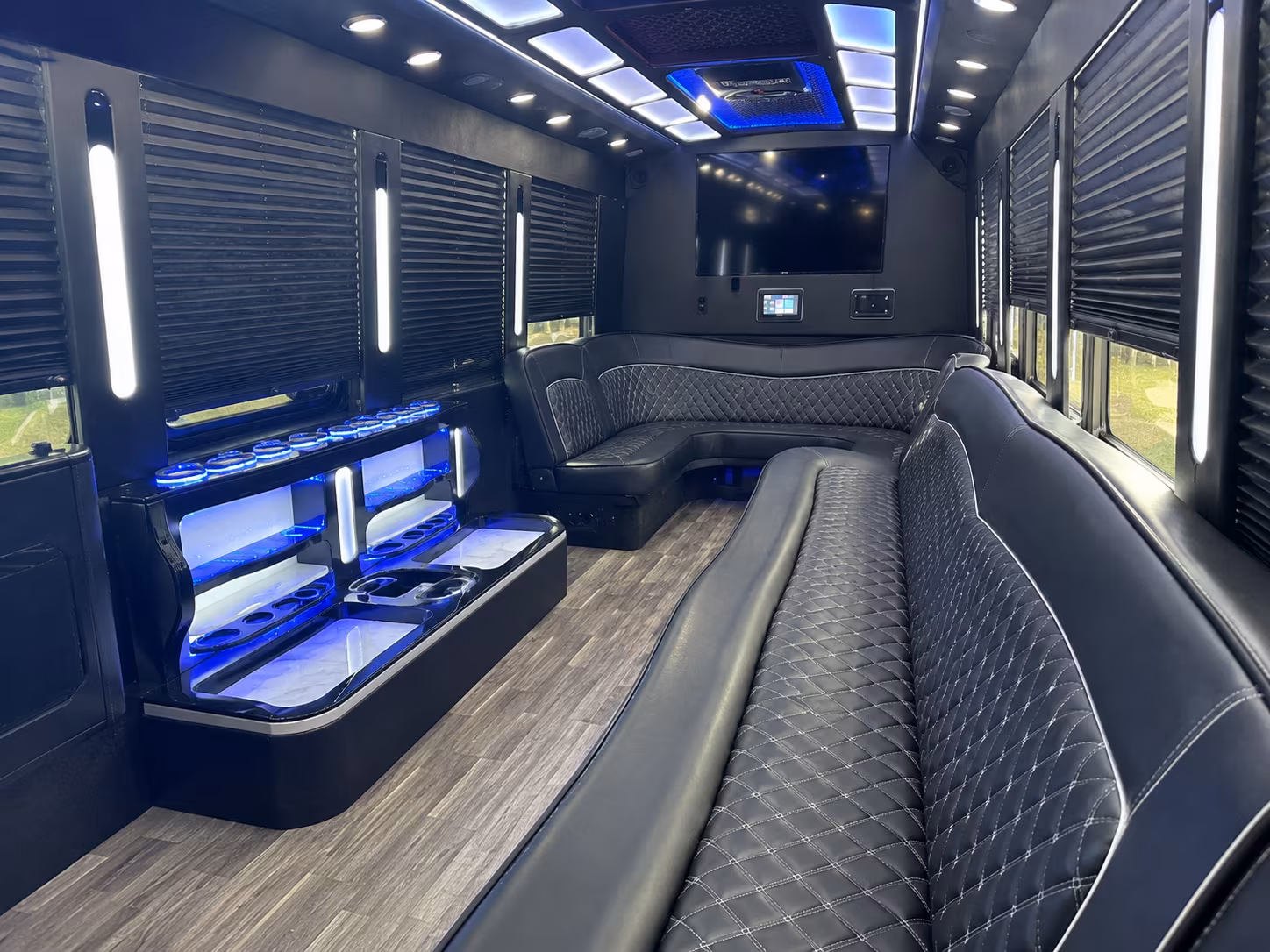 Auburn Homecoming & Prom Party Bus Rentals