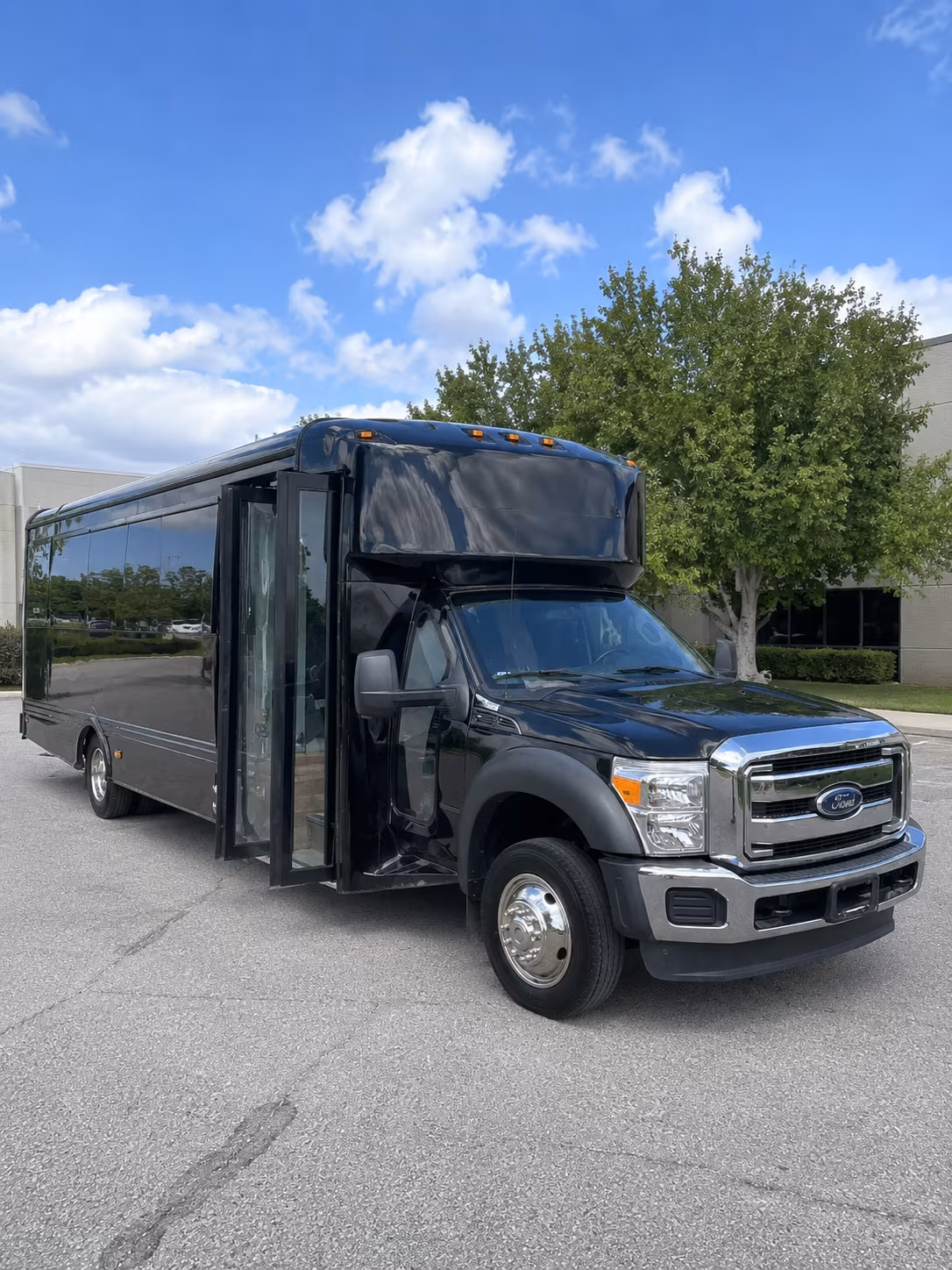 Birmingham Birthday, Sweet 16, & Quinceañera Transportation party bus exterior