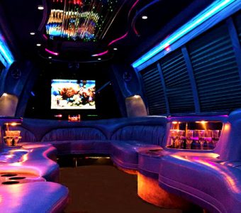 18 people party bus interior