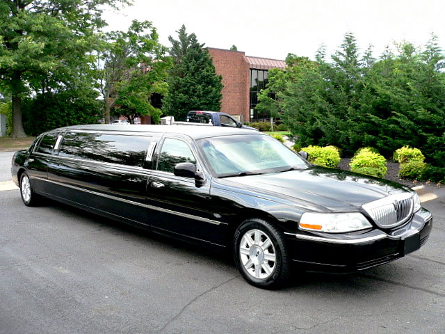 8 Passenger Limo